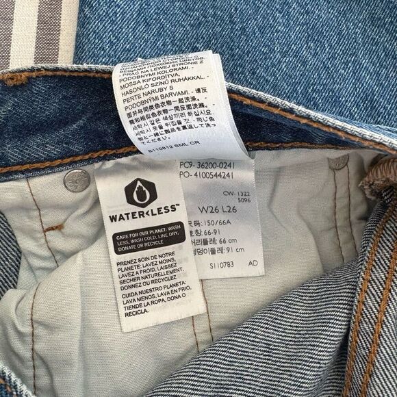 Levi’s 501 Crop Jeans Size 26x26 - Picture 3 of 10